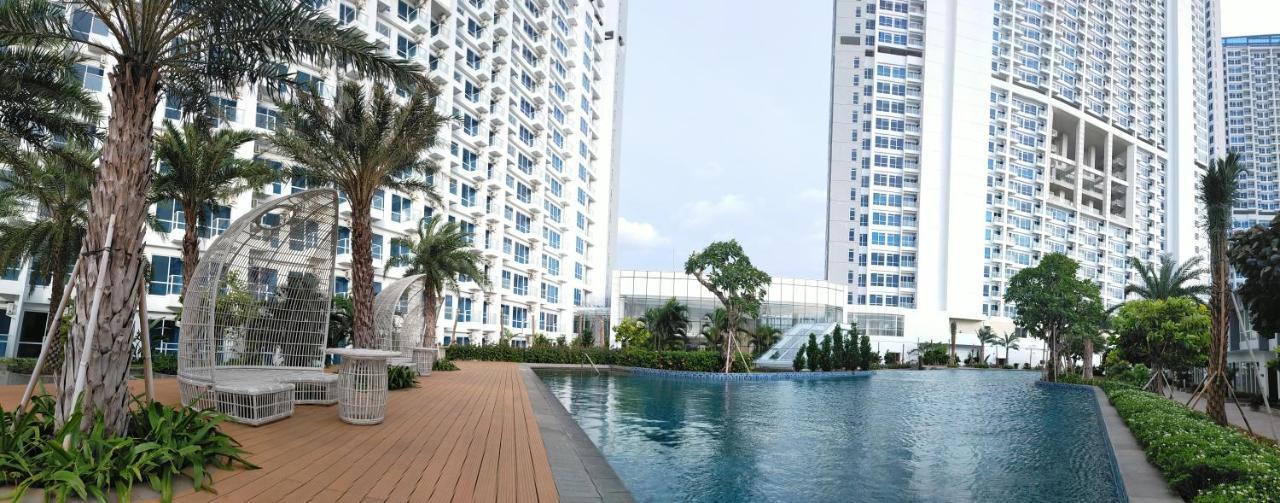 Harris Suites Puri Mansion Джакарта Екстер'єр фото