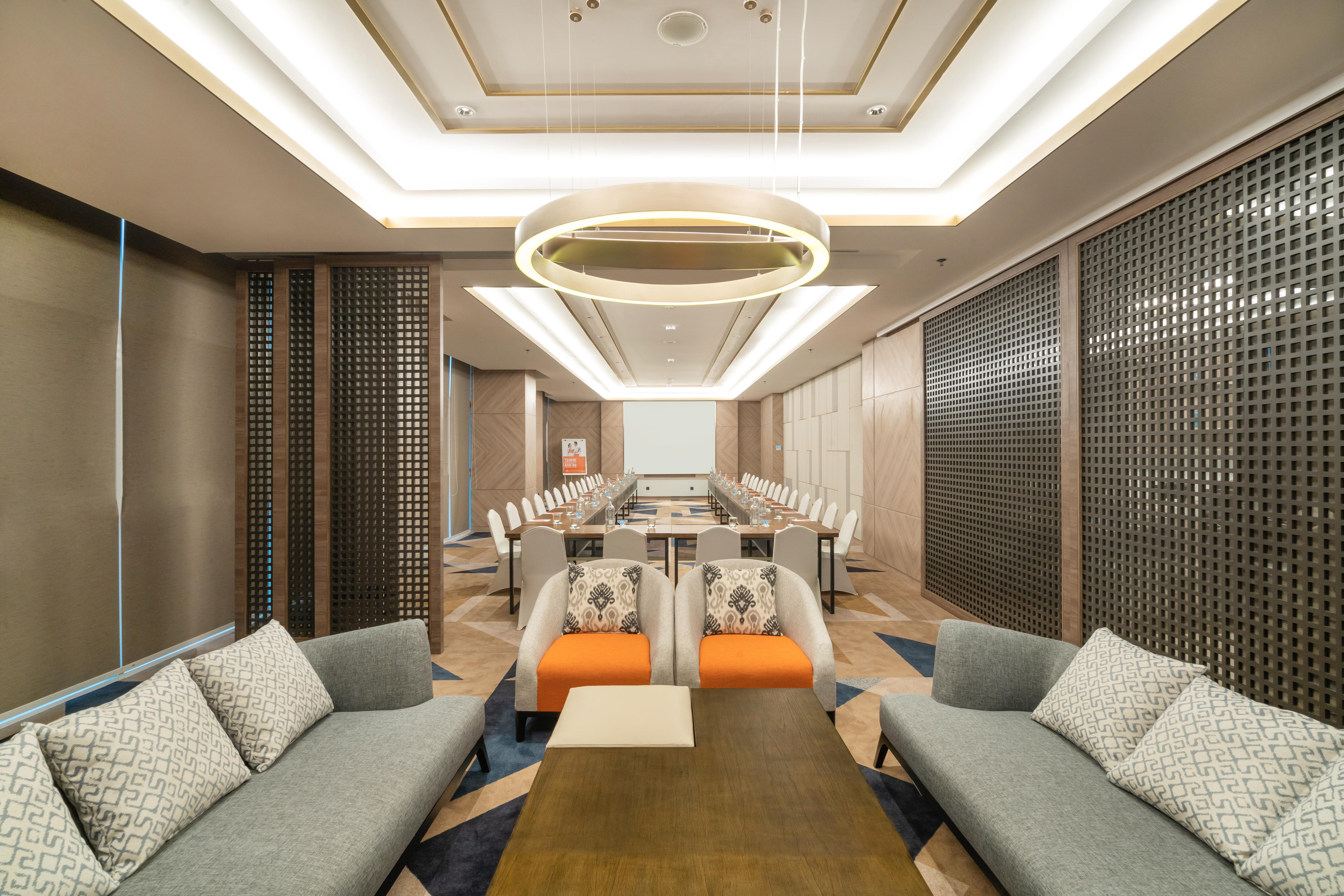 Harris Suites Puri Mansion Джакарта Екстер'єр фото