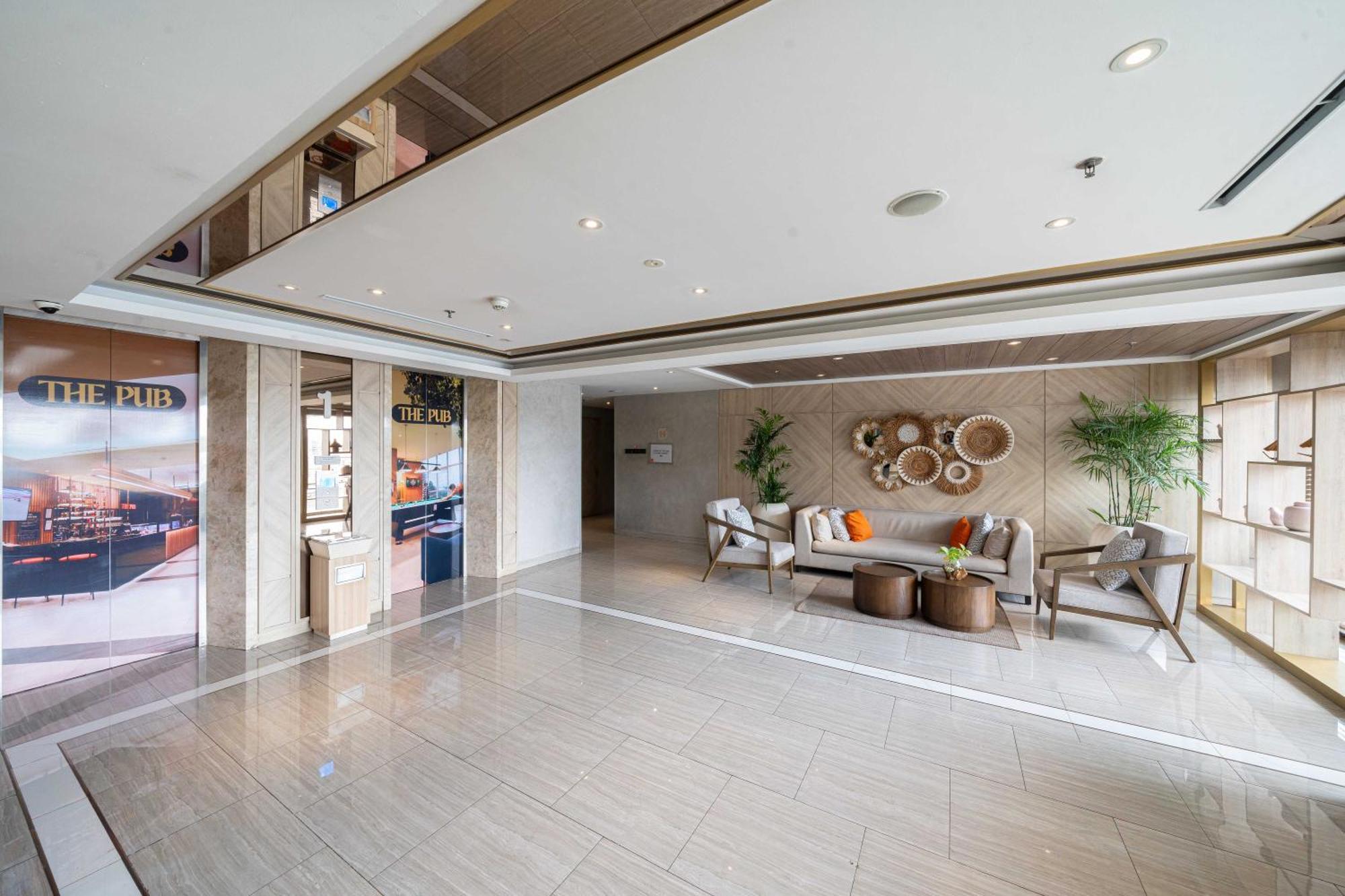 Harris Suites Puri Mansion Джакарта Екстер'єр фото