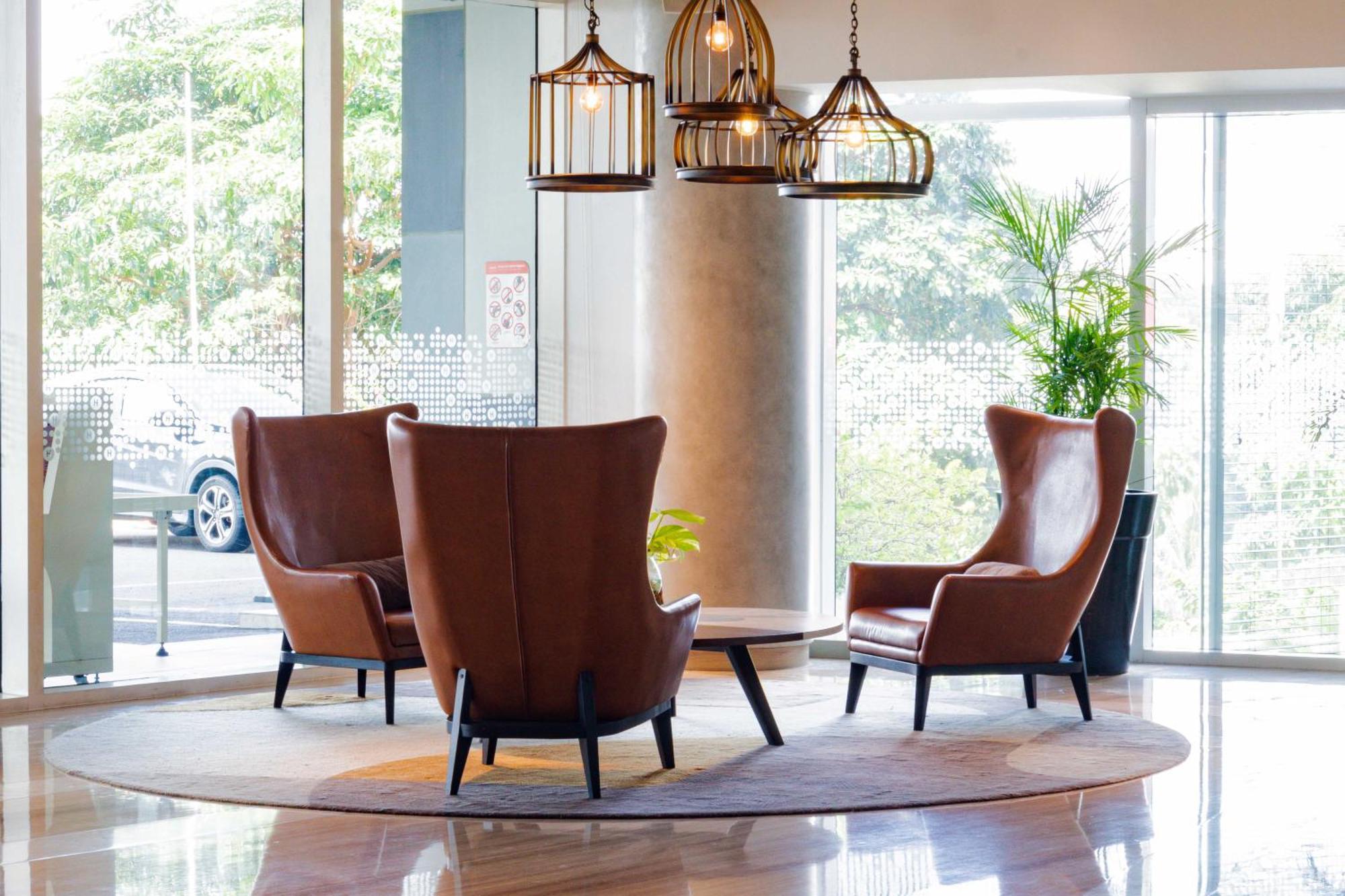 Harris Suites Puri Mansion Джакарта Екстер'єр фото